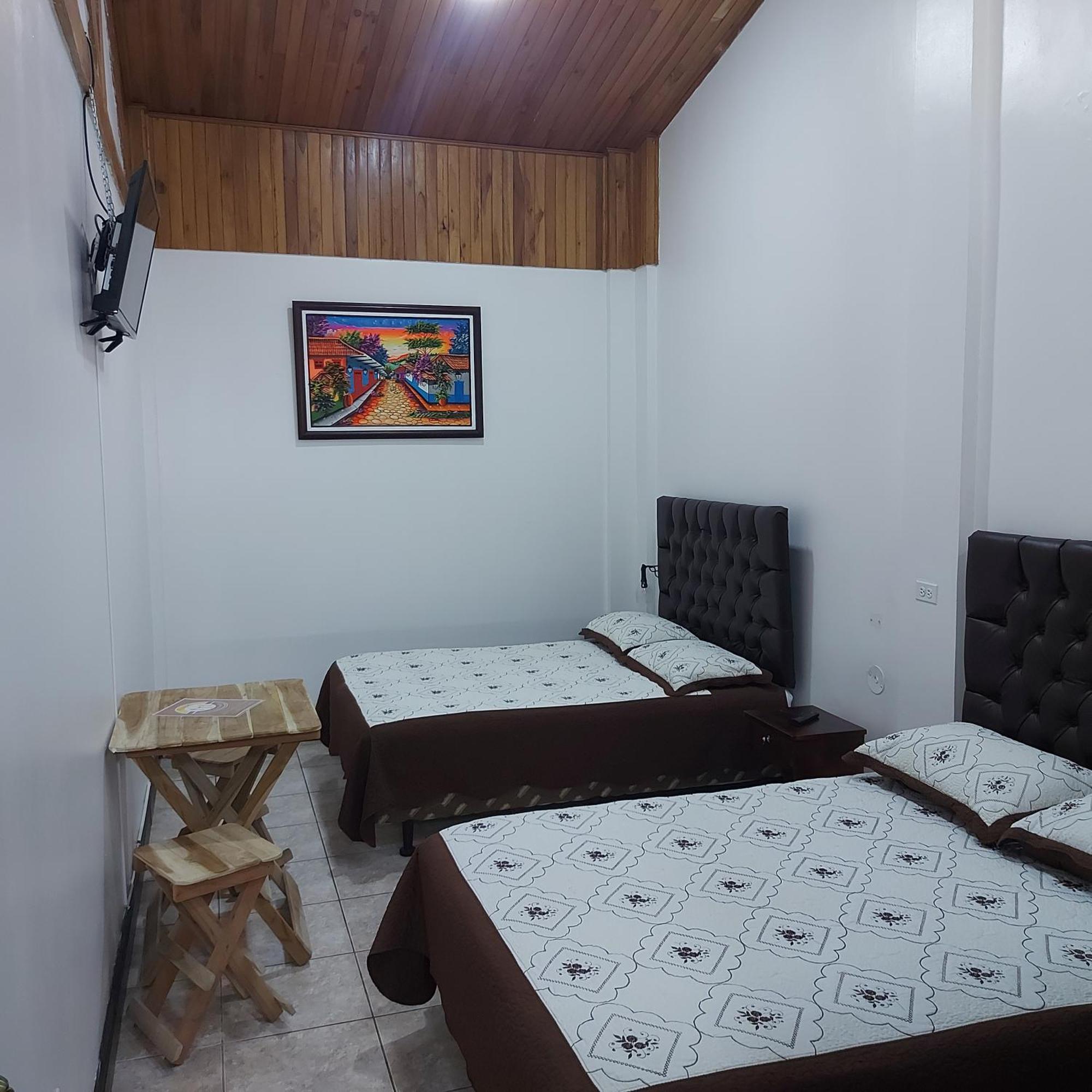 Alisson Hotel Y Restaurant Monteverde Esterno foto